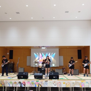 4 moon